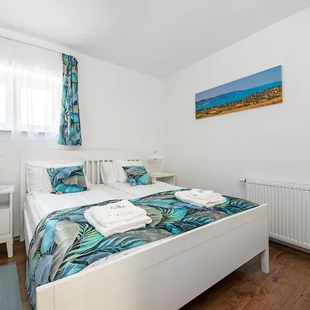 Papoula Vendeghaz * Tihany