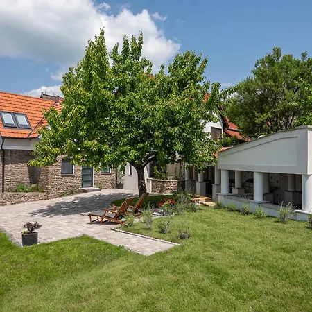 Appartement Papoula Vendeghaz *