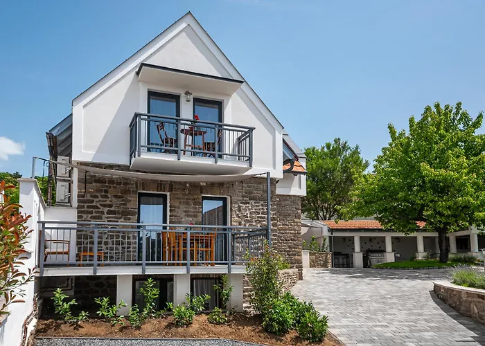 Papoula Vendeghaz דירה